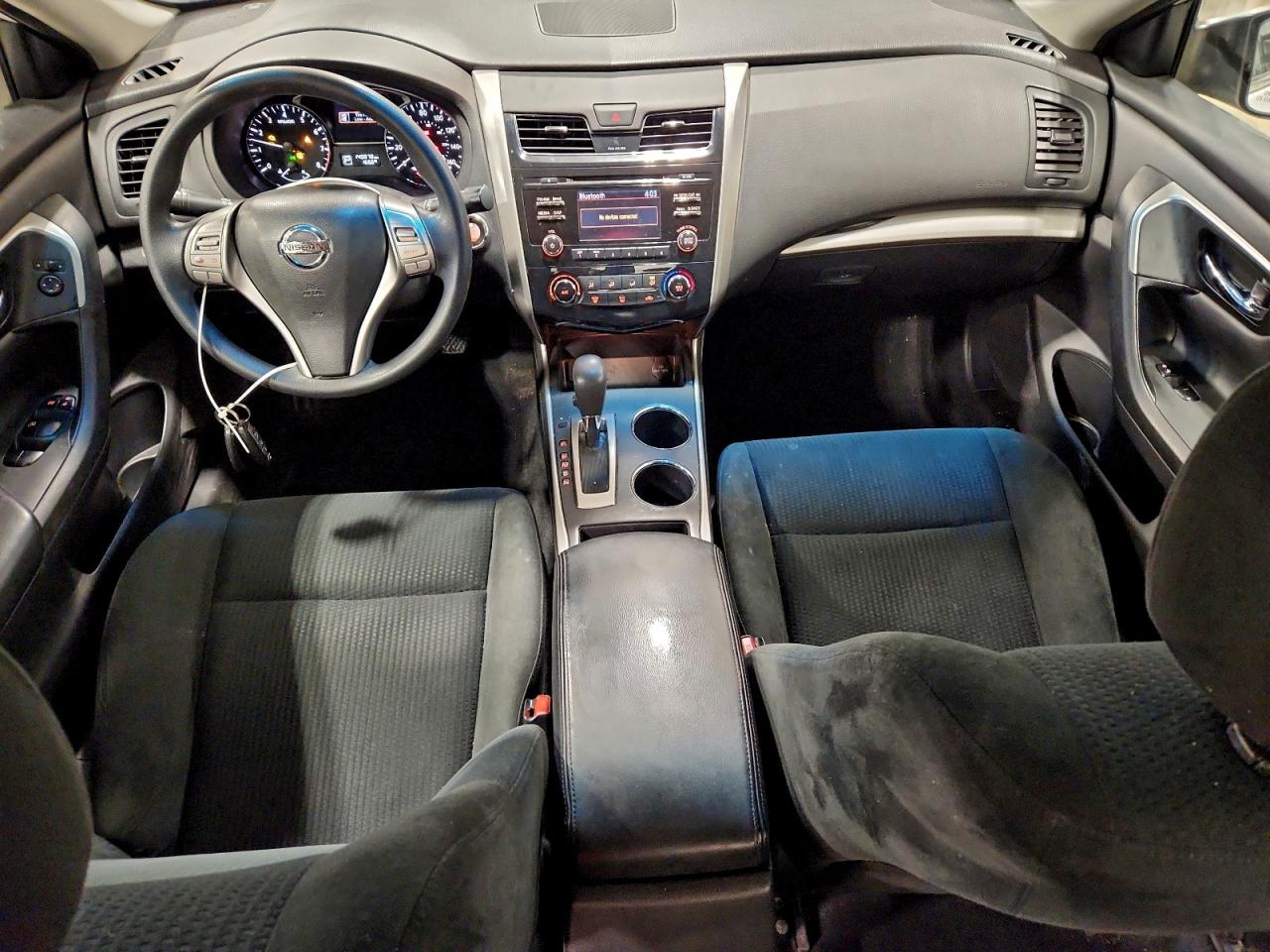 Nissan Altima 2.5 Image 7
