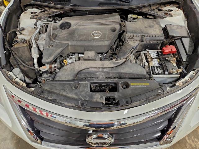 Nissan Altima 2.5 Image 9