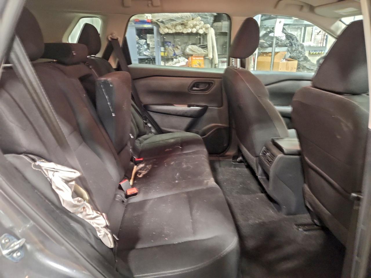 Nissan Rogue S Image 8