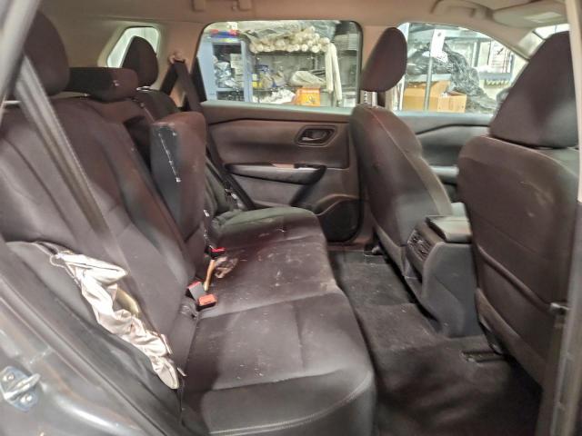 Nissan Rogue S Image 8