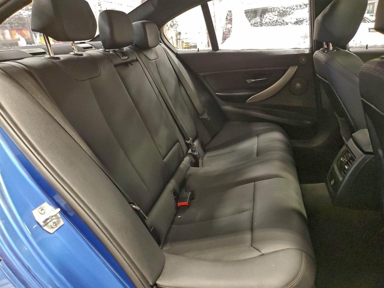 BMW 3 Series Xi Sulev Image 12