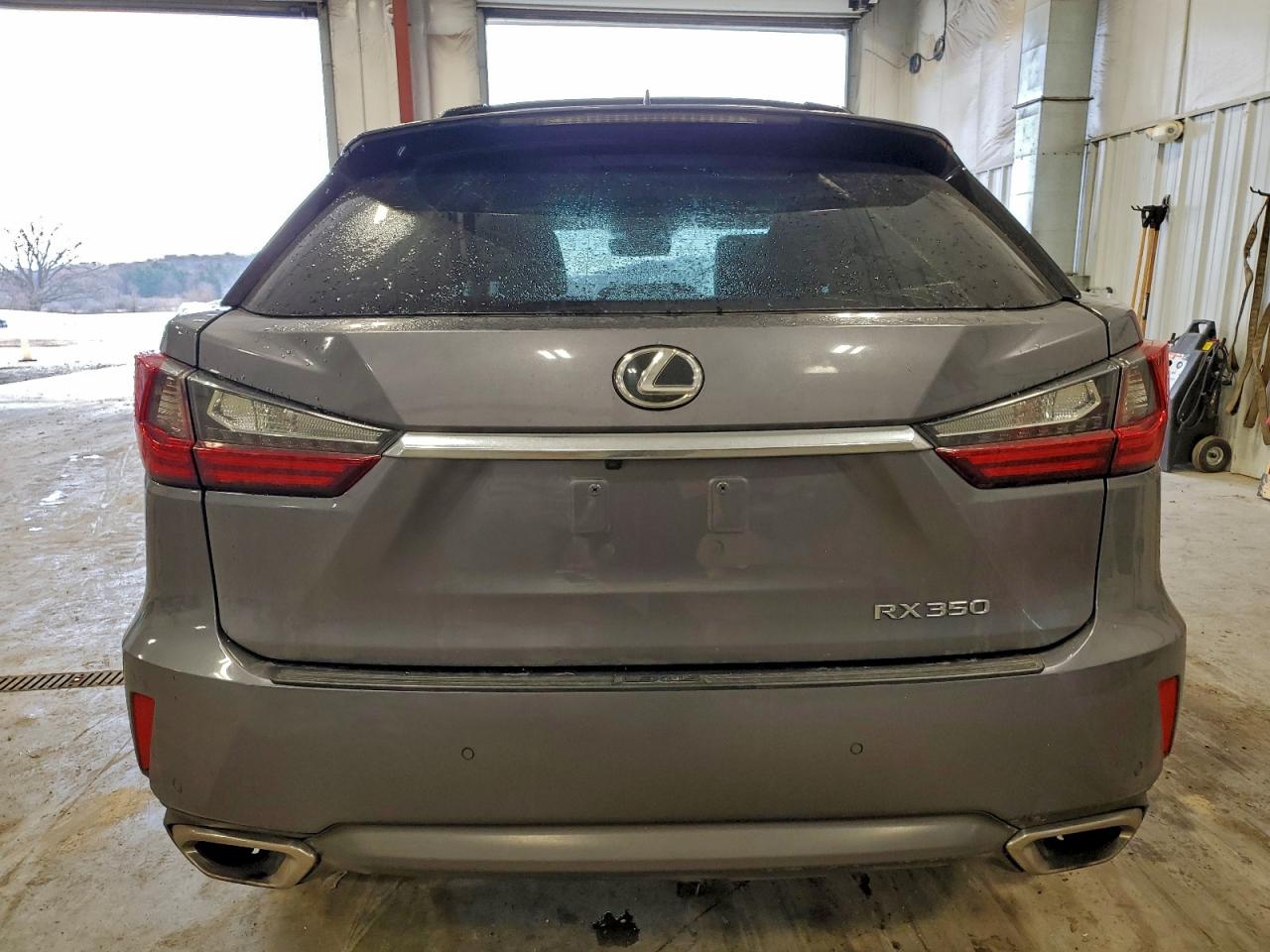 Lexus RX 350 Base Image 9