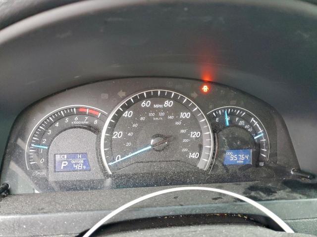 Toyota Camry Le Image 10