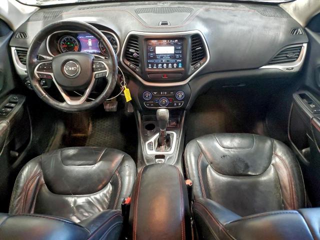 Jeep Cherokee Trailhawk Image 12