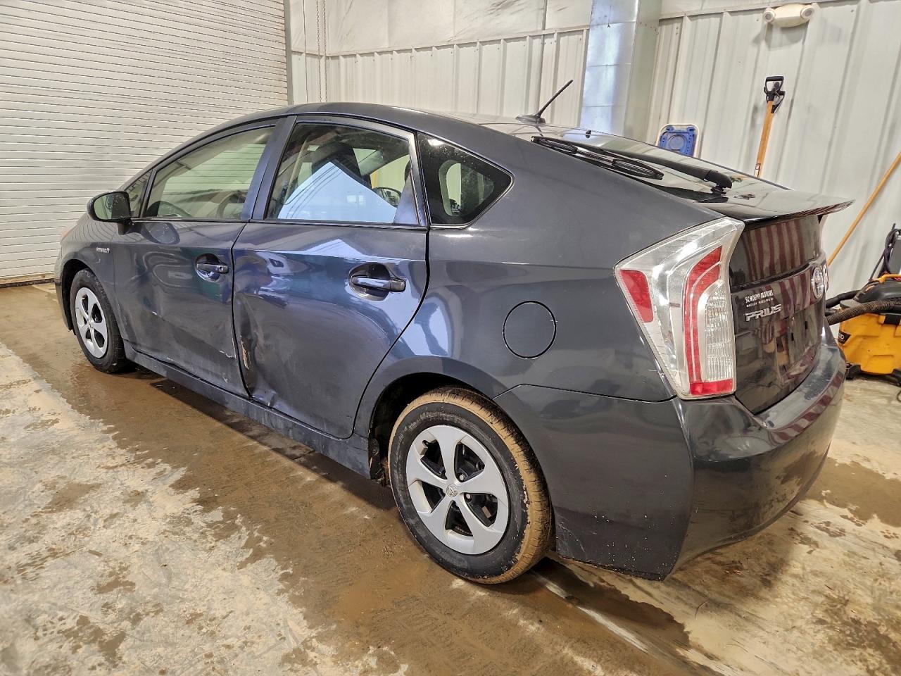 Toyota Prius Image 3