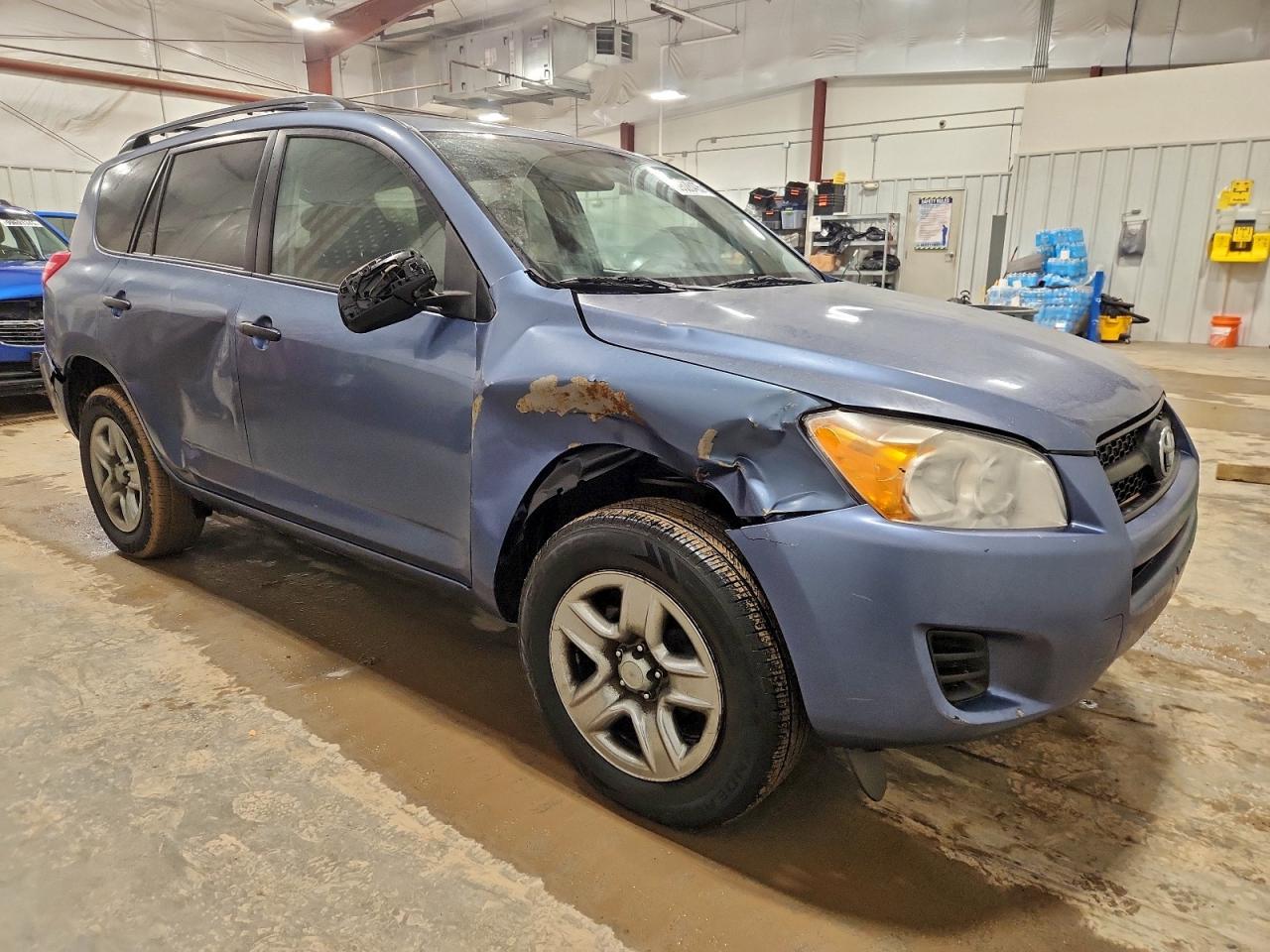 Toyota RAV4 Image 10