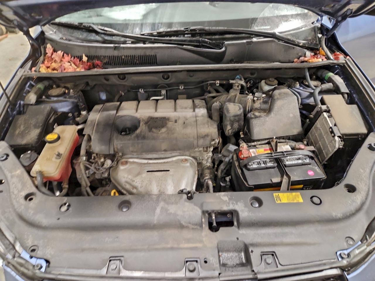 Toyota RAV4 Image 12