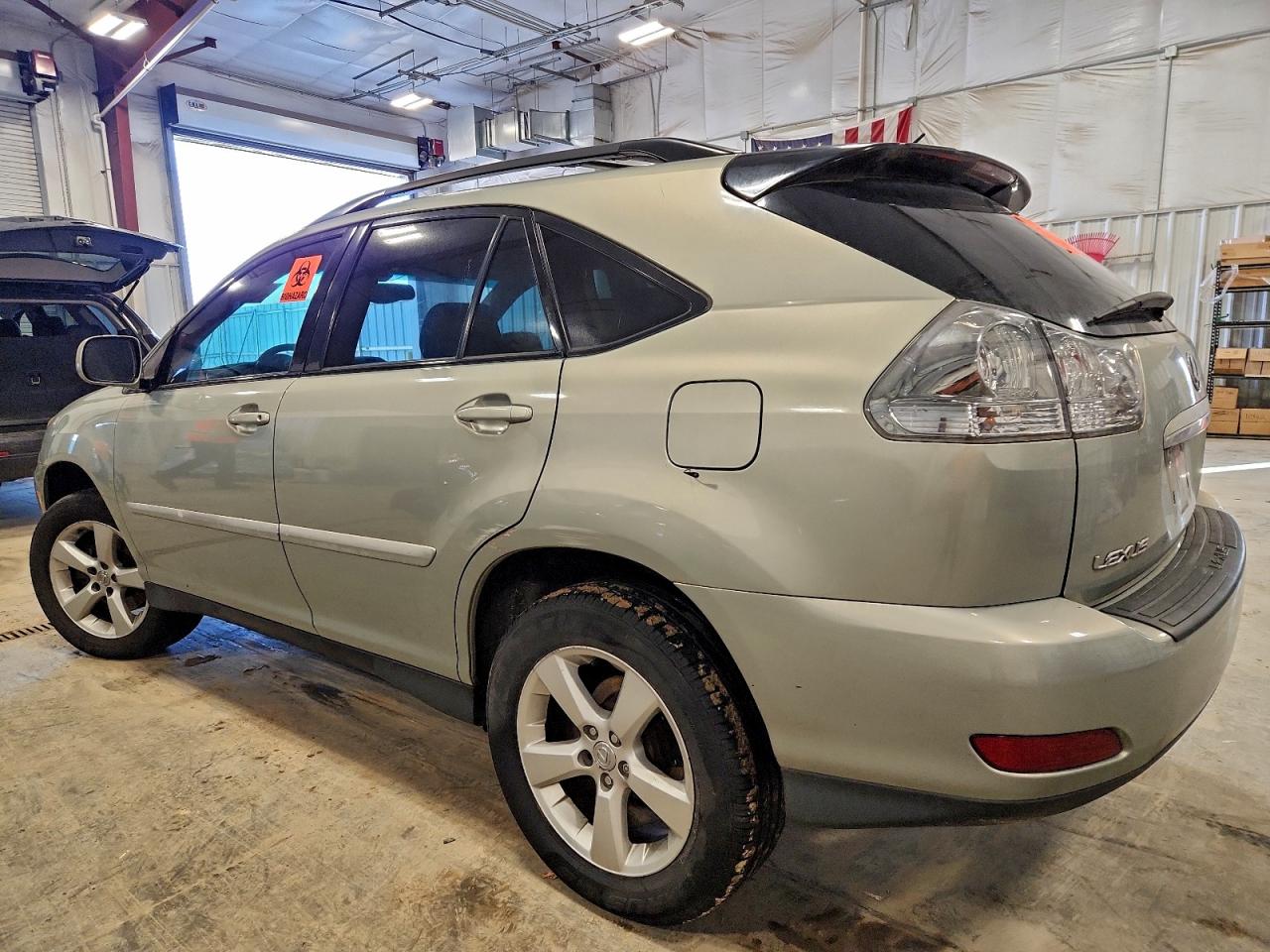 Lexus RX 330 Image 4