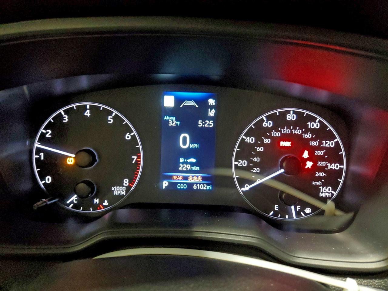 Toyota Corolla Le Image 6