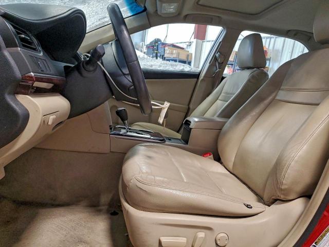 Toyota Camry Base Image 3