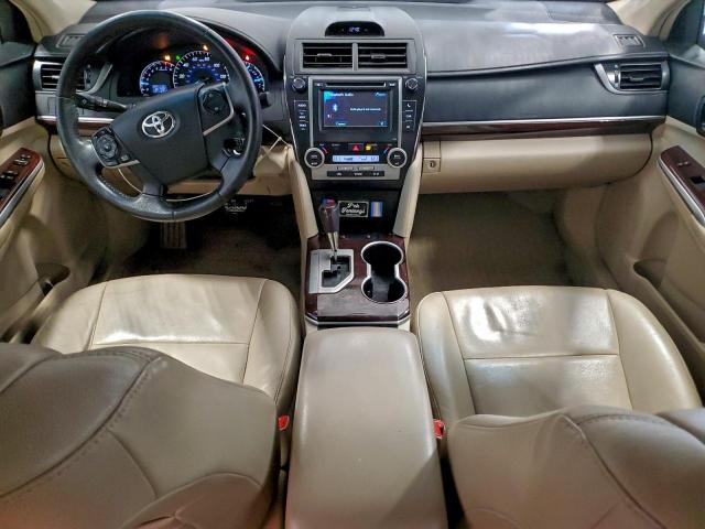 Toyota Camry Base Image 5