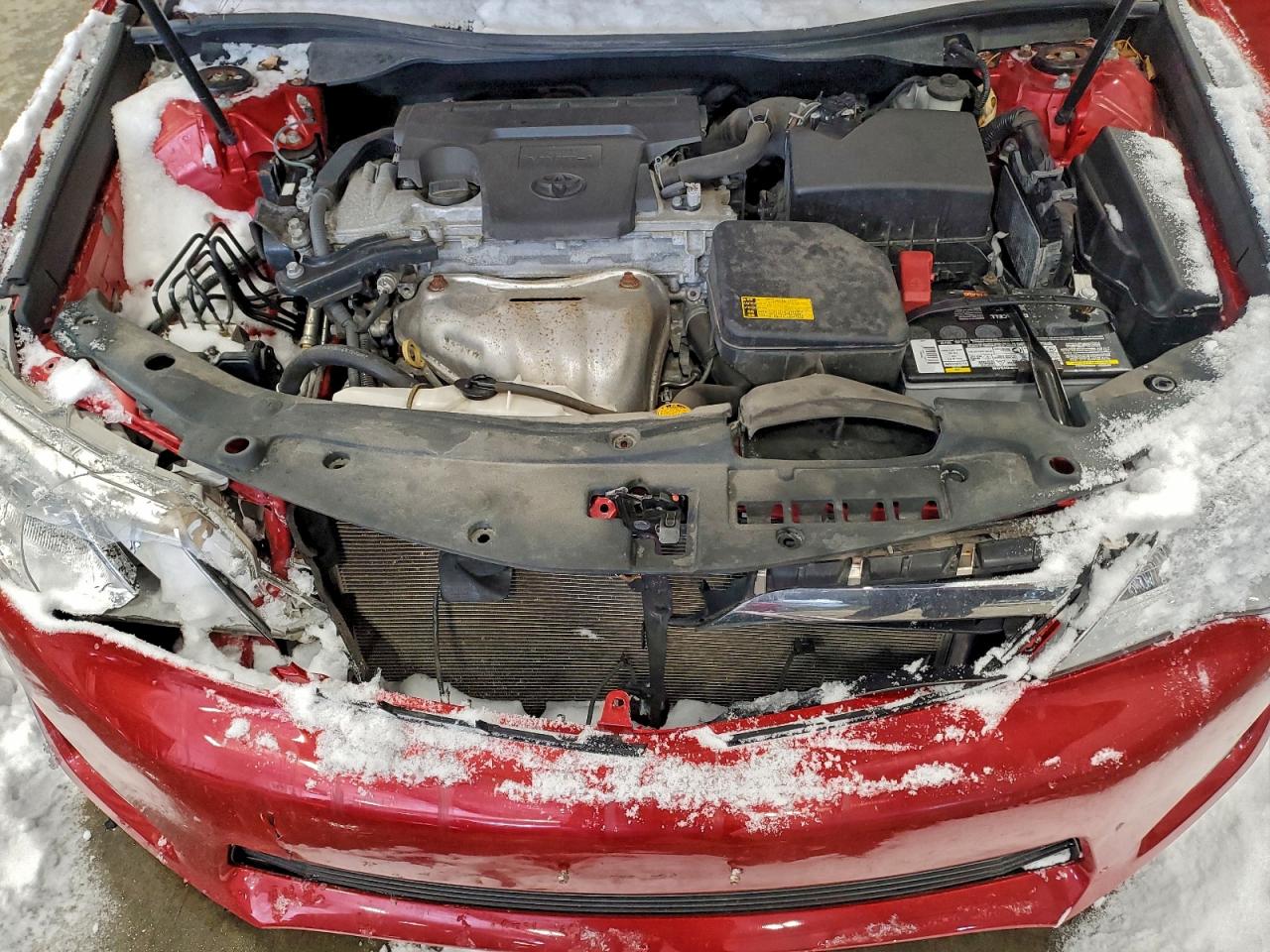 Toyota Camry Base Image 12