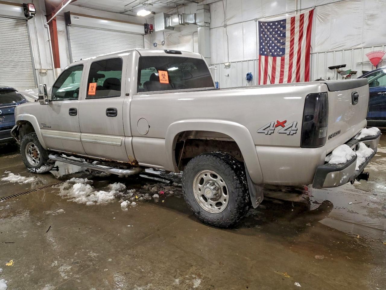 Chevrolet Silverado K2500 Heavy Duty Image 2