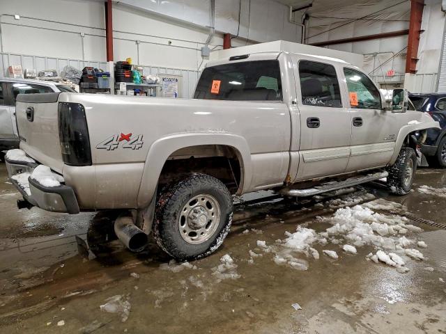 Chevrolet Silverado K2500 Heavy Duty Image 3
