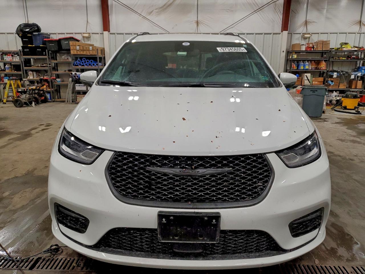 Chrysler Pacifica Touring L Image 4