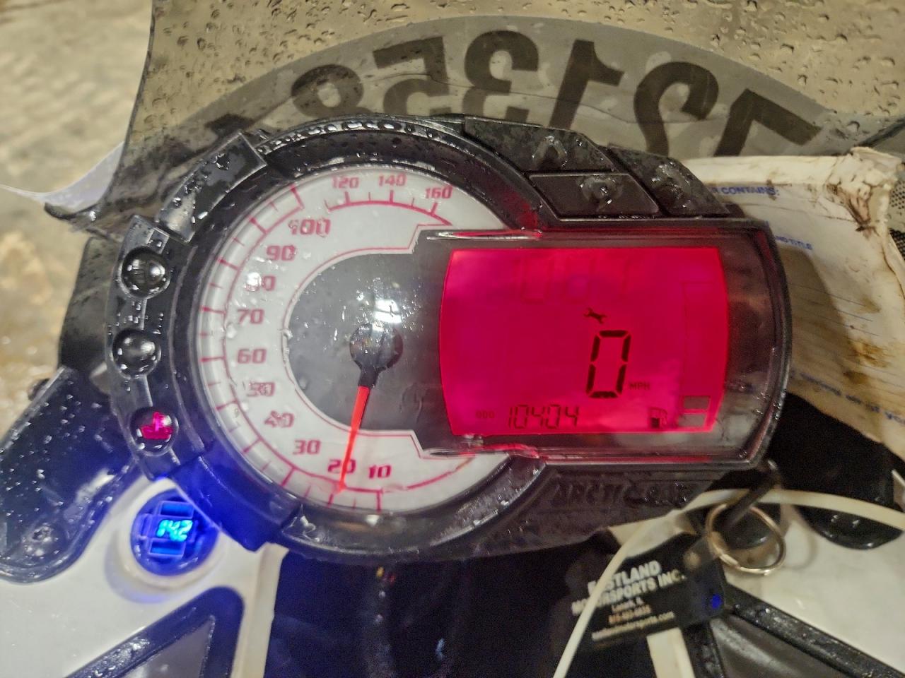 Arctic Cat Snowmobile Image 8