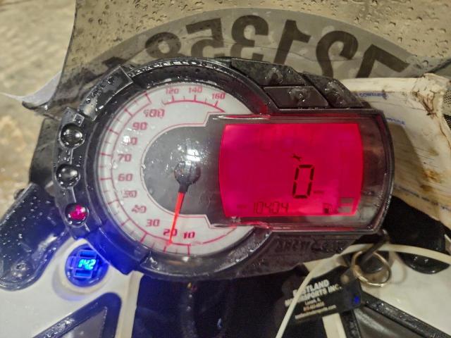 Arctic Cat Snowmobile Image 8