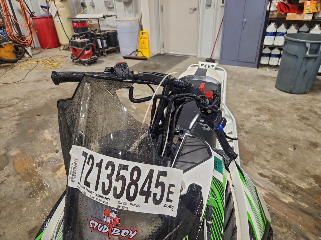 Arctic Cat Snowmobile Image 10