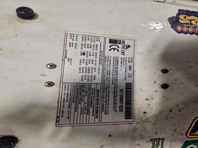 Arctic Cat Snowmobile Image 9