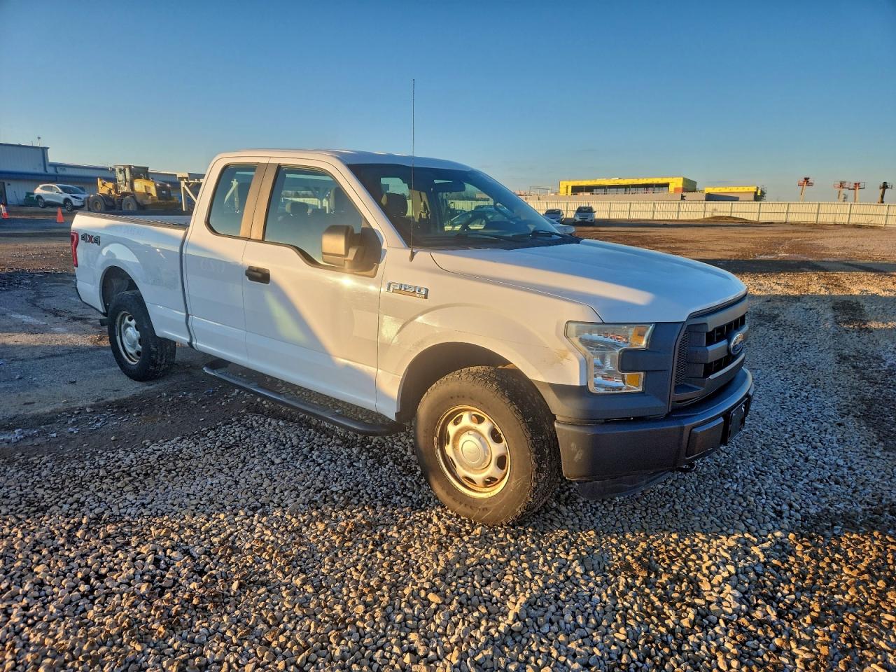 Ford F-150 Super Cab Image 11