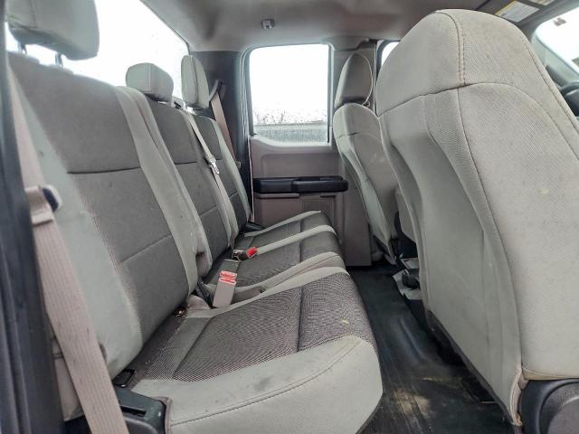 Ford F-150 Super Cab Image 2